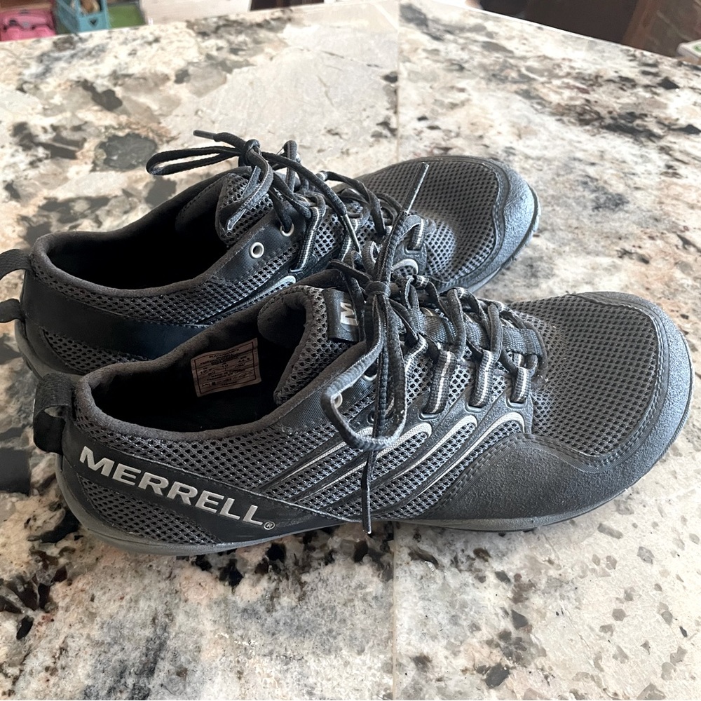 Black granite trail glove Merrell shoes
